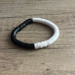 1pc kids black and white bracelet (hand made)